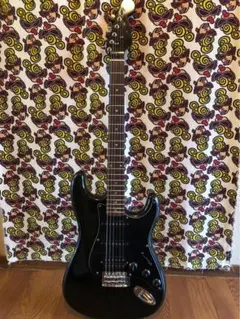 激鳴り無名のコンポーネント ストラト黒カートコバーン 調整メンテナンス済