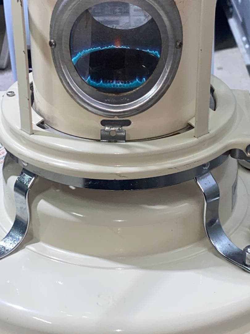 アラジン BF3902 ホワイト   柵付き ジャンク扱い アラジン BF3902 ホワイト 柵付き ジャンク扱い