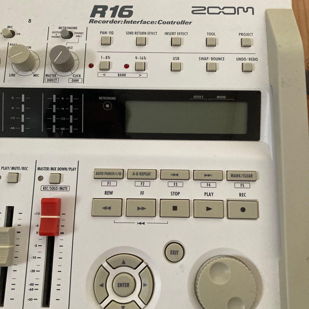 【ジャンク】zoom MTR R16 オーディオインターフェース JChereメルカリ購入代行：ジャンク zoom MTR R16 オーディオ