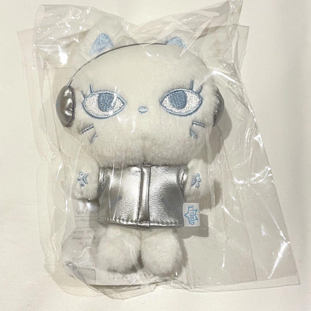 aespa Rich Man ポップアップ 人形 キーホルダー ニンニン aespa rich man popup doll ニンニン ぬいぐるみ - メルカリ