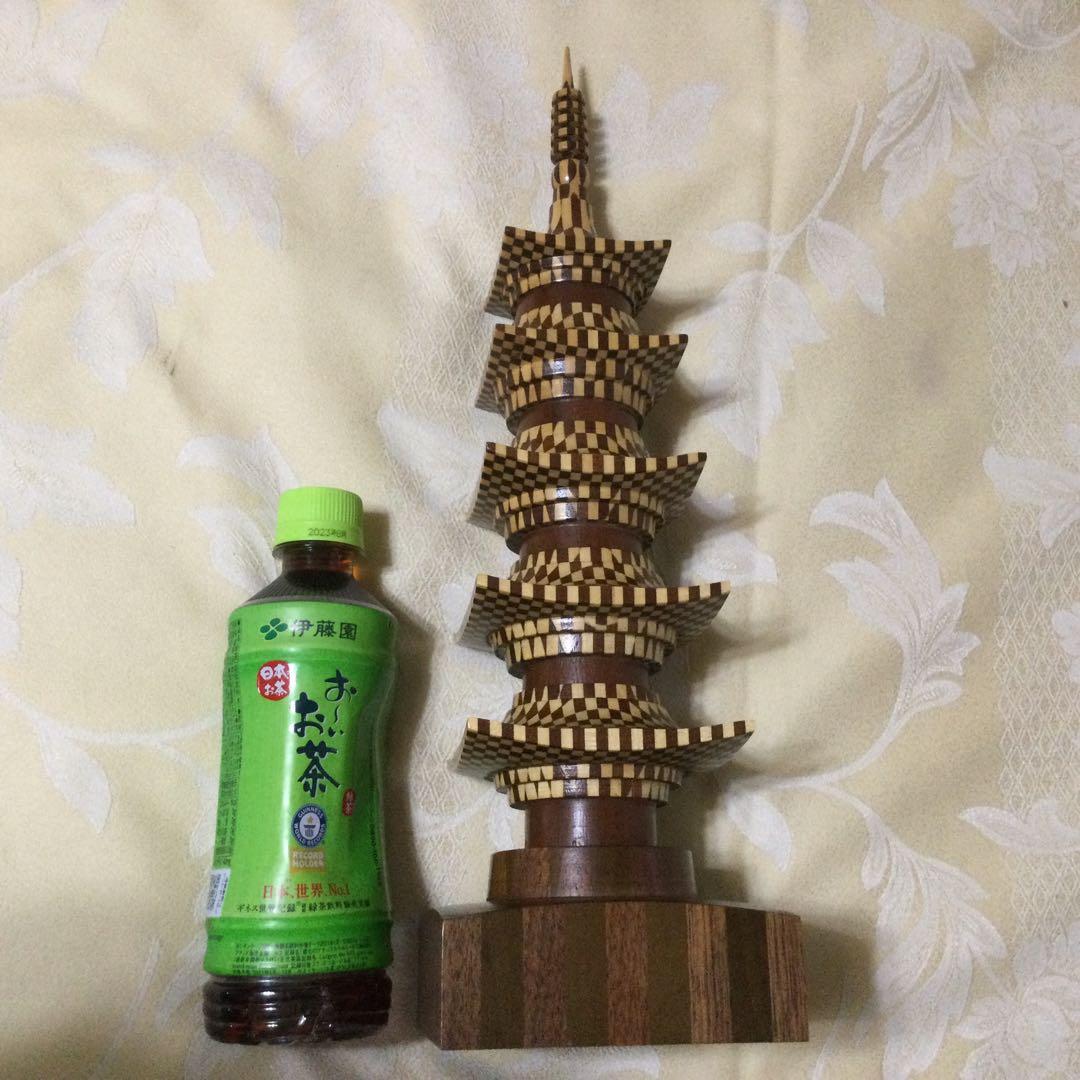 【廃版希少品】工芸品　箱根寄木細工　五重塔　高さ38cm 廃版希少品】工芸品箱根寄木細工五重塔高さ38cm
