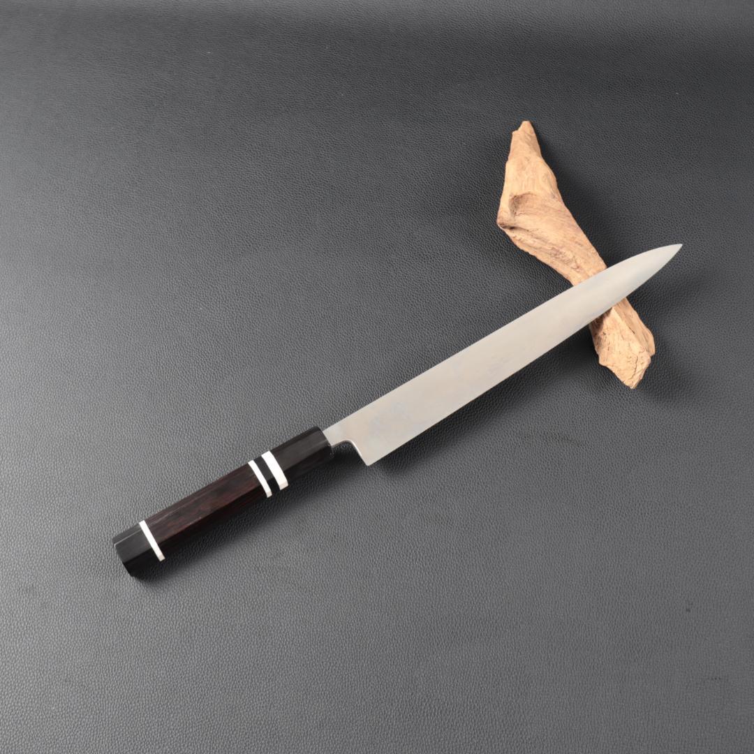 10937 切付柳刃包丁 9寸 刺身包丁 刃は究極切のれ味 黒檀白水牛角角柄