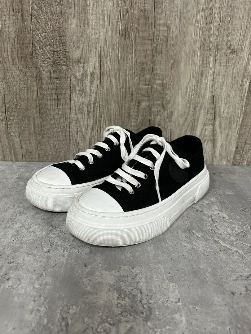 CHARLES & KEITH チャールズアンドキース スニーカー 22.5cm