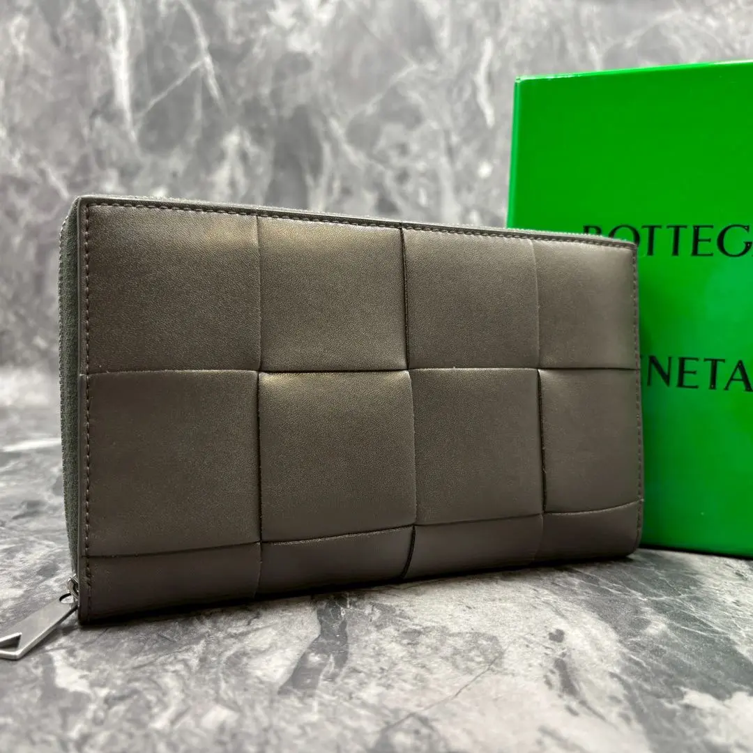 極美品✨ボッテガヴェネタ　マキシ　長財布
