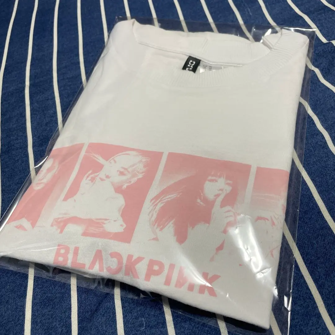 ブラックピンク　シャツ