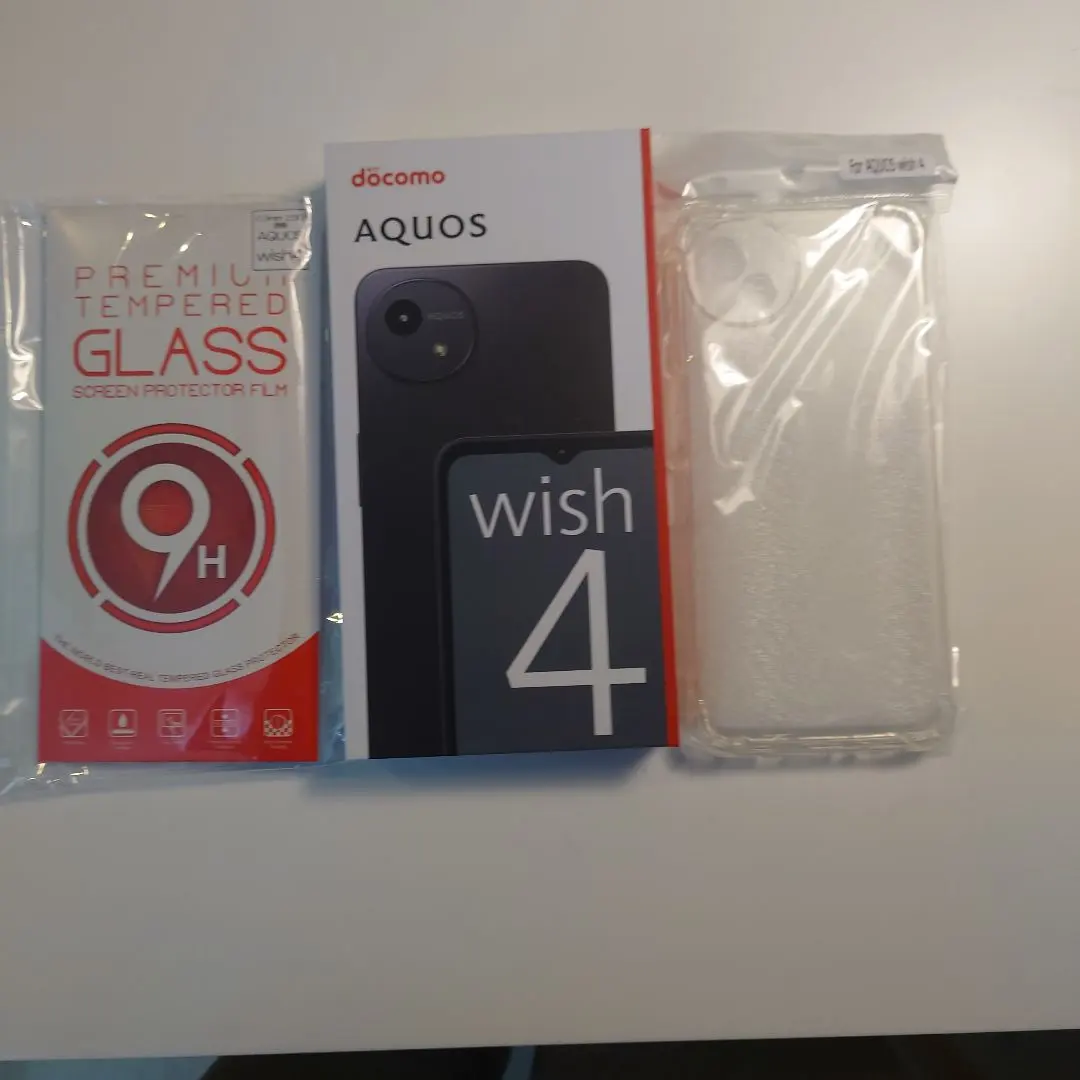 AQUOS wish 4 本体 + 強化ガラス + ケース