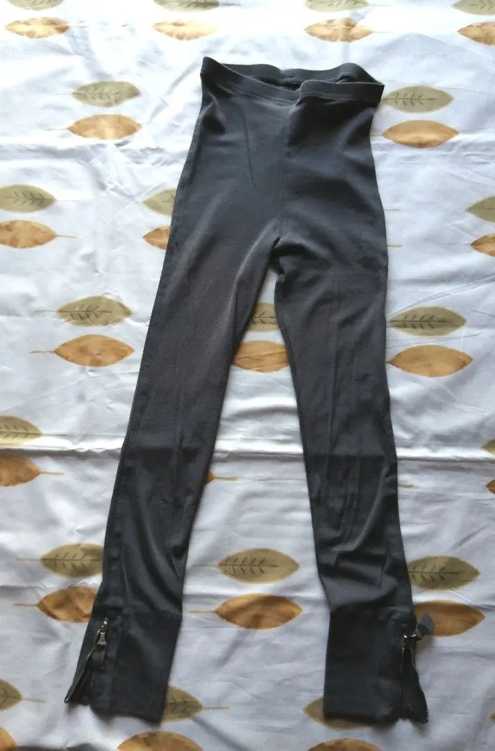 Kristensen DU NORD　グレー コットンレギンス 裾ジッパー付き