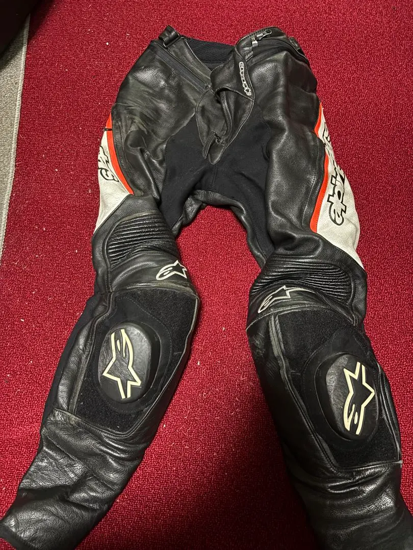 Alpinestars 革パンツ