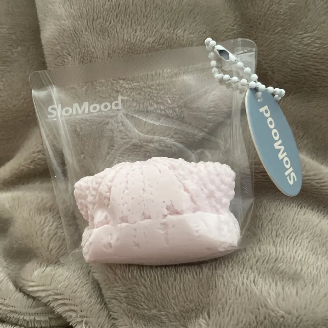 SloMoodまんまニット 猫耳帽子 スクイーズ クリーム感