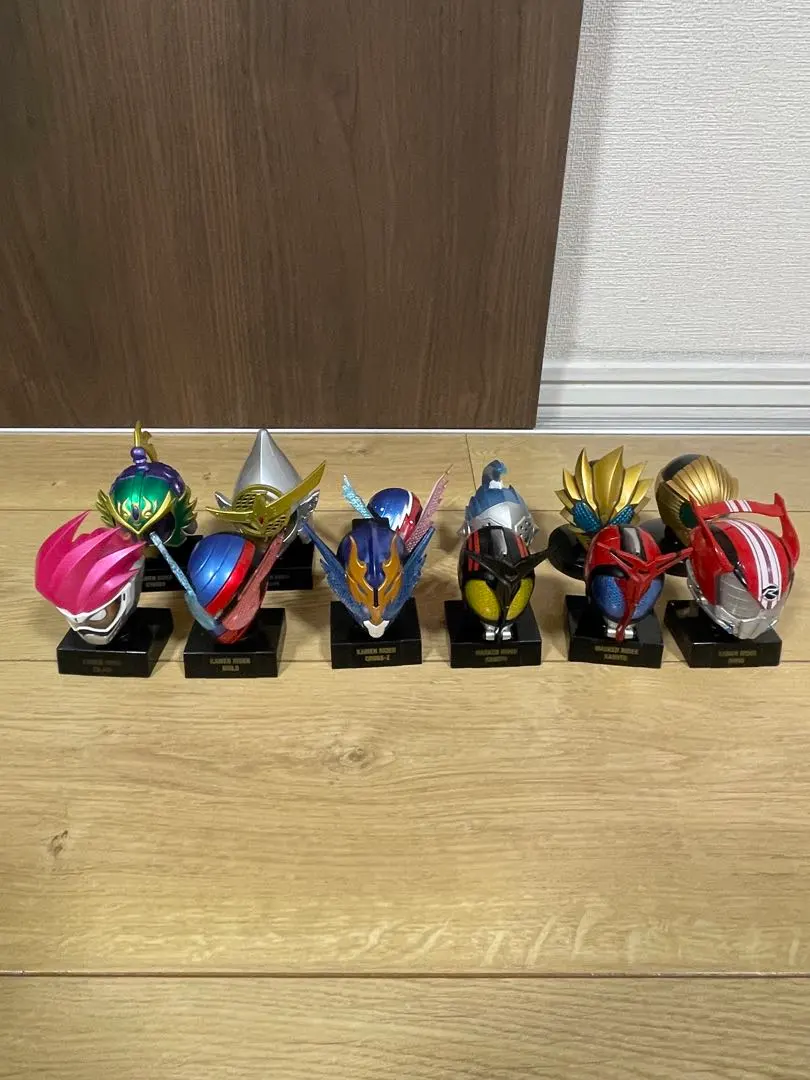 マスカーワールド　仮面ライダー　カブト　鎧武　ビルド　マスコレ