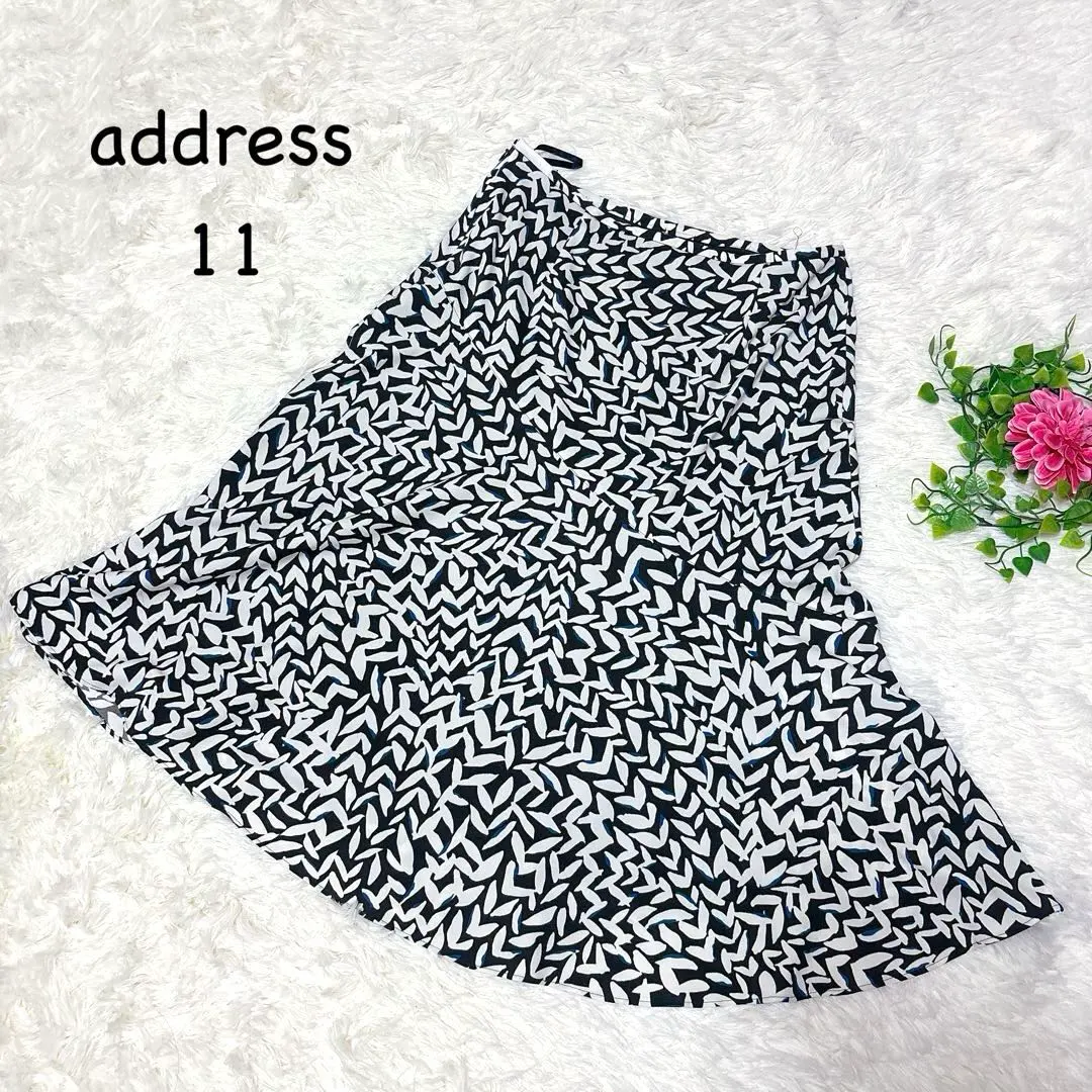 アドレス L 葉っぱ柄　フレアスカート 白黒　エレガント　OL アシンメトリック