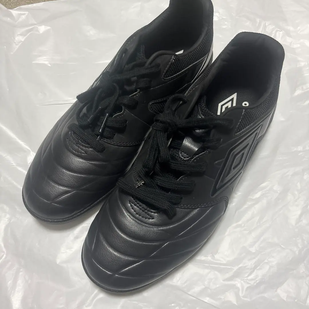 umbro 新品　 26.5 アクセレイターTR WIDE トレーニング