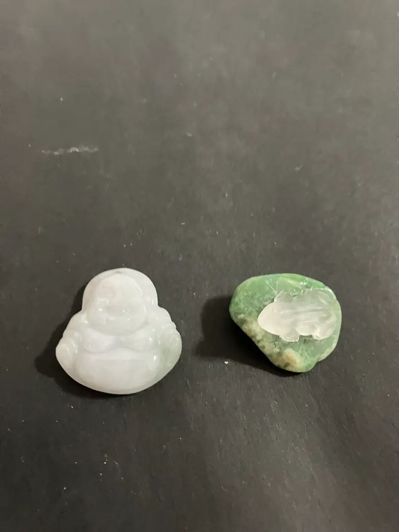 翡翠製仏像、天然石カエル