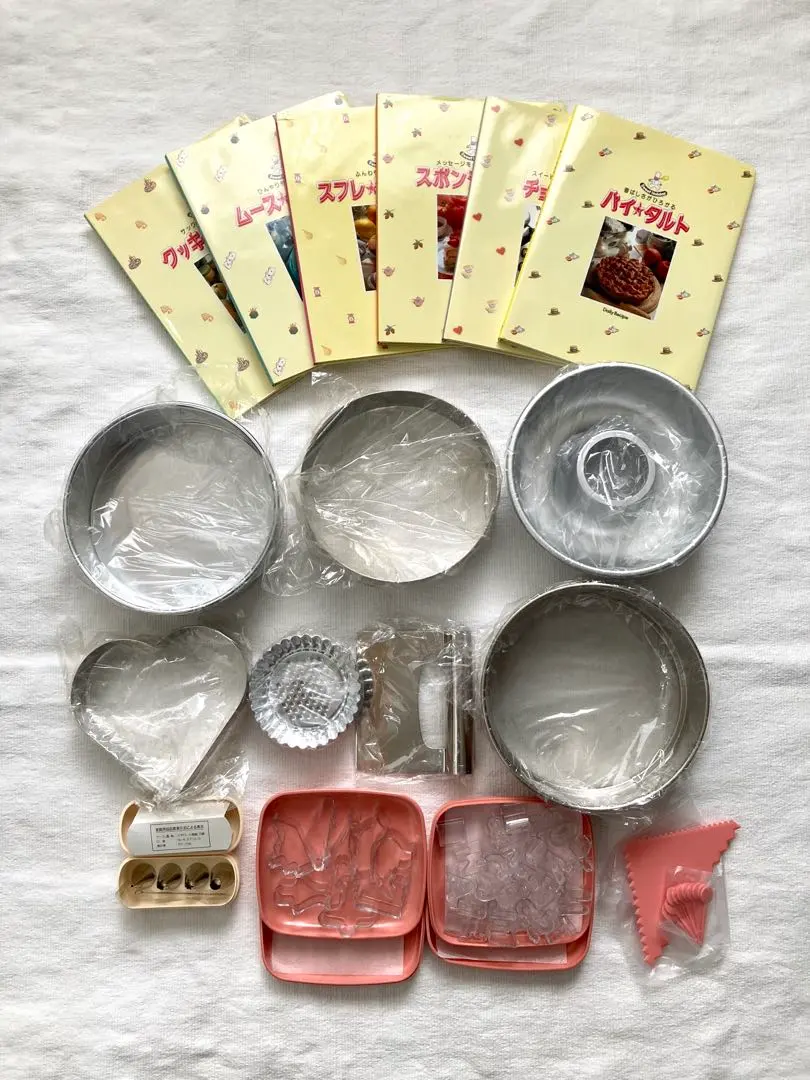 【未使用】お菓子作り　製菓道具　ケーキ型&クッキー型他　まとめ売り