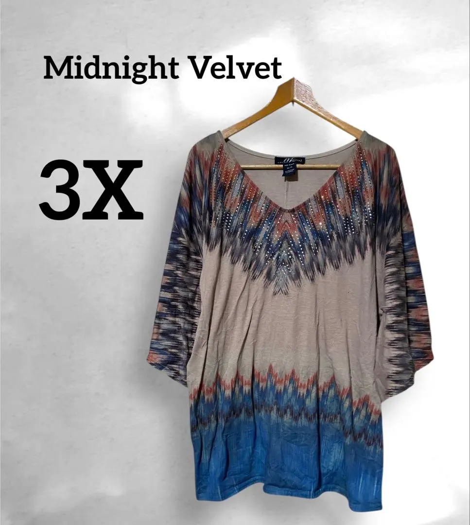 ゲリラセール‼️美品ラインストーン付き Vネックカットソー【3X】