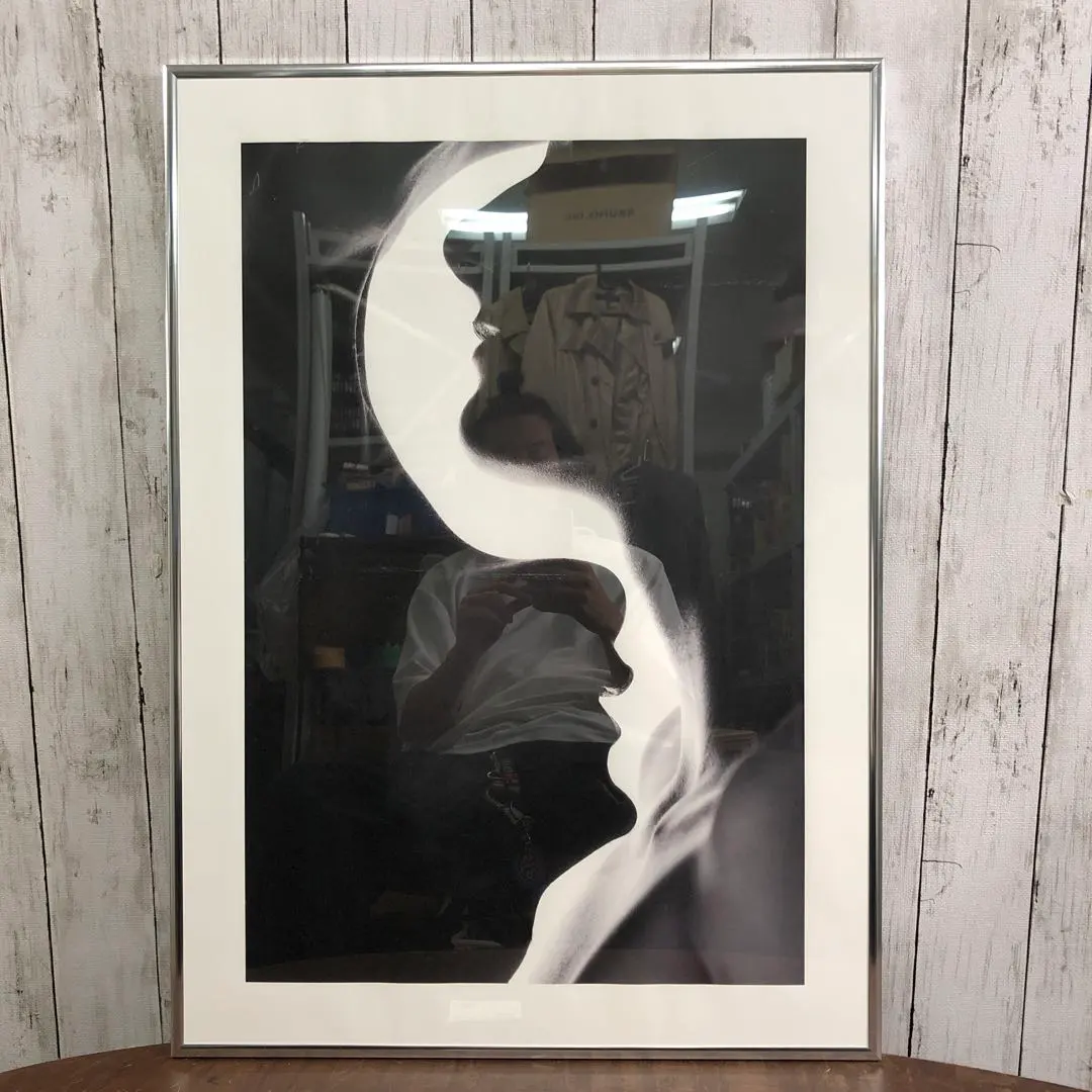 インテリア モダンな黒、白のカップルキスポスター インテリア壁 D