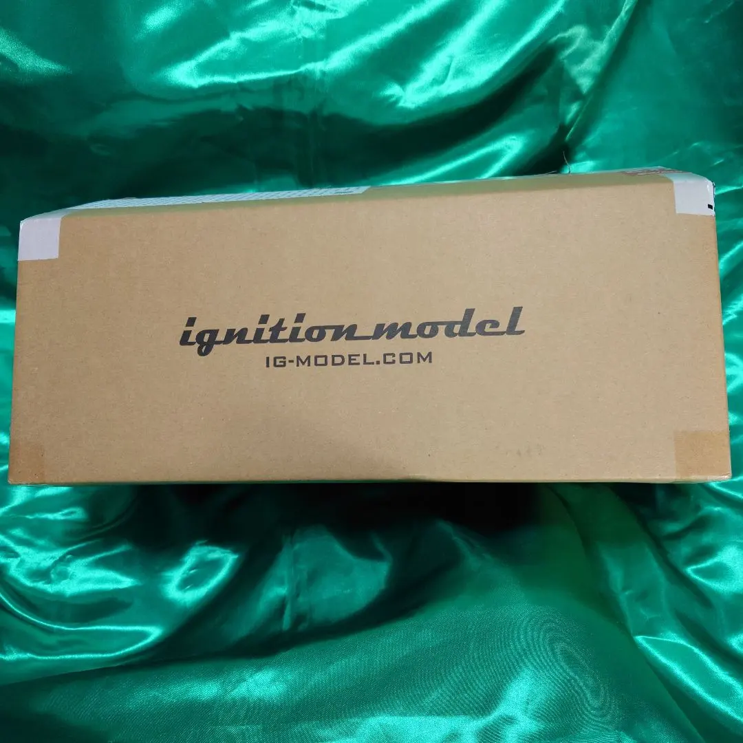 IG3592 NISSAN Fairlady Z(S30) Blue 1/18