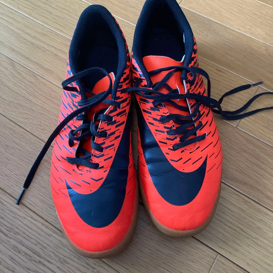 Nike フットサルシューズ　オレンジ　27.5センチ