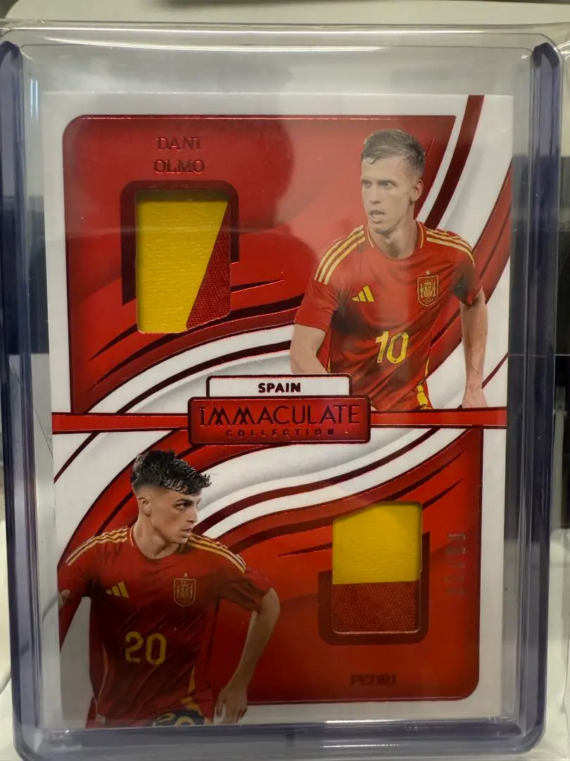 panini immaculate OLMO PEDRI カード　サイン以外