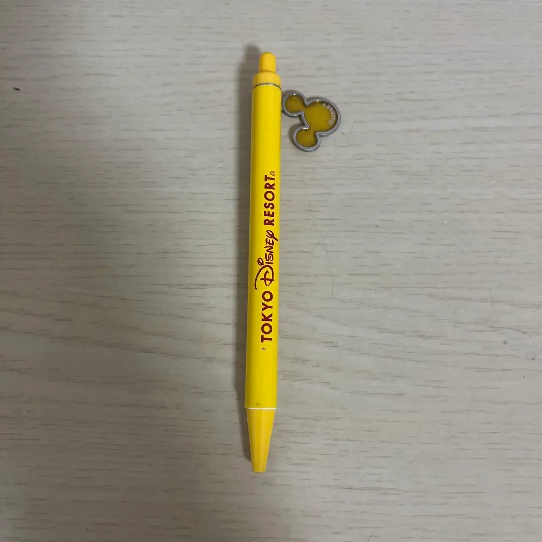 東京ディズニーリゾート ボールペン ステンドグラスのチャーム付き