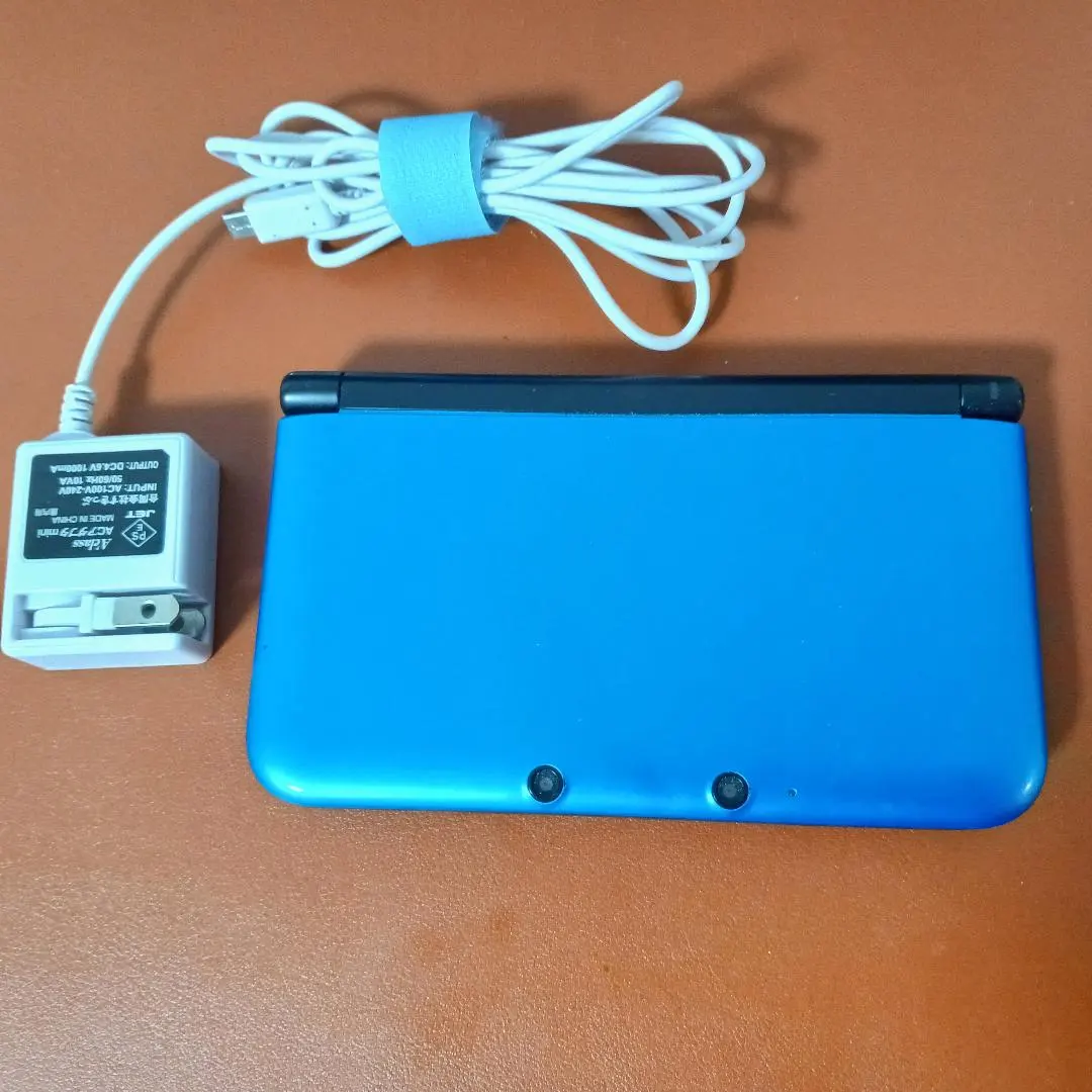 Nintendo 3DS LL 本体 ブルー 充電器付き