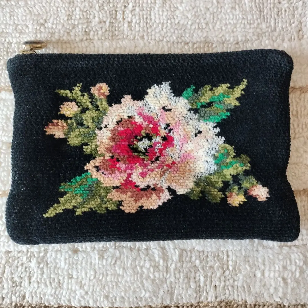 FEILER　フェイラー　ポーチ　花柄　バラ　薔薇　マルチケース　小物入れ