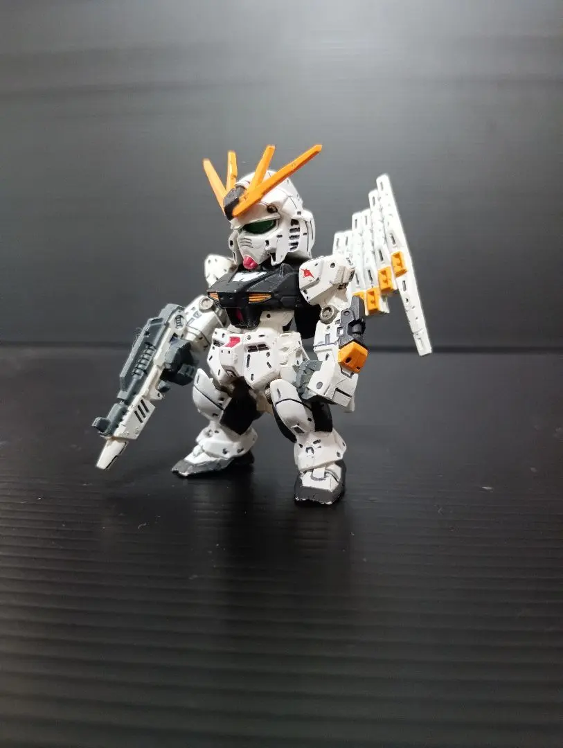 ガンダムコンバージ　νガンダム　スミ入れ加工品