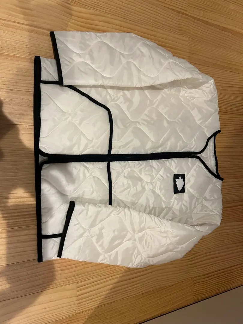 ホワイト キルティングジャケット