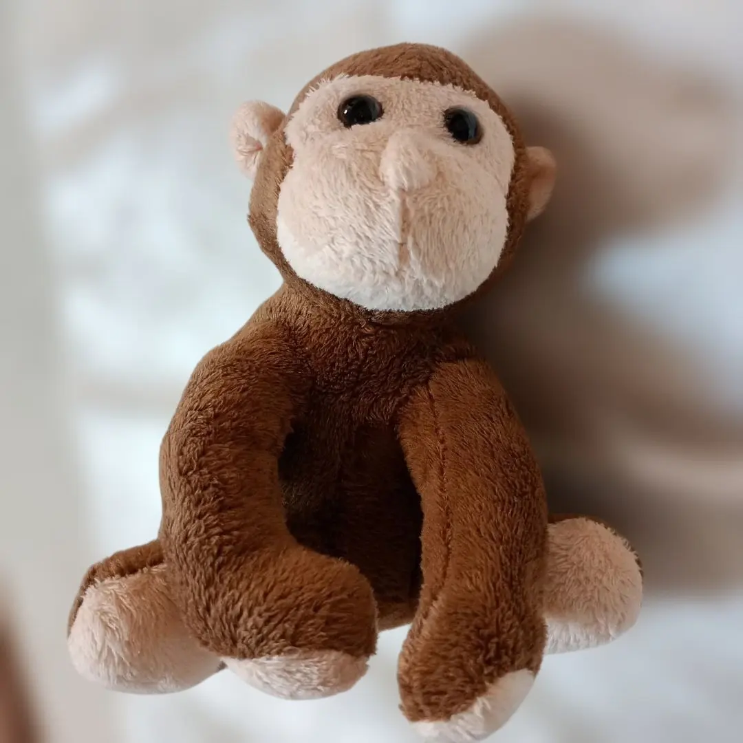 茶色の猿のぬいぐるみ