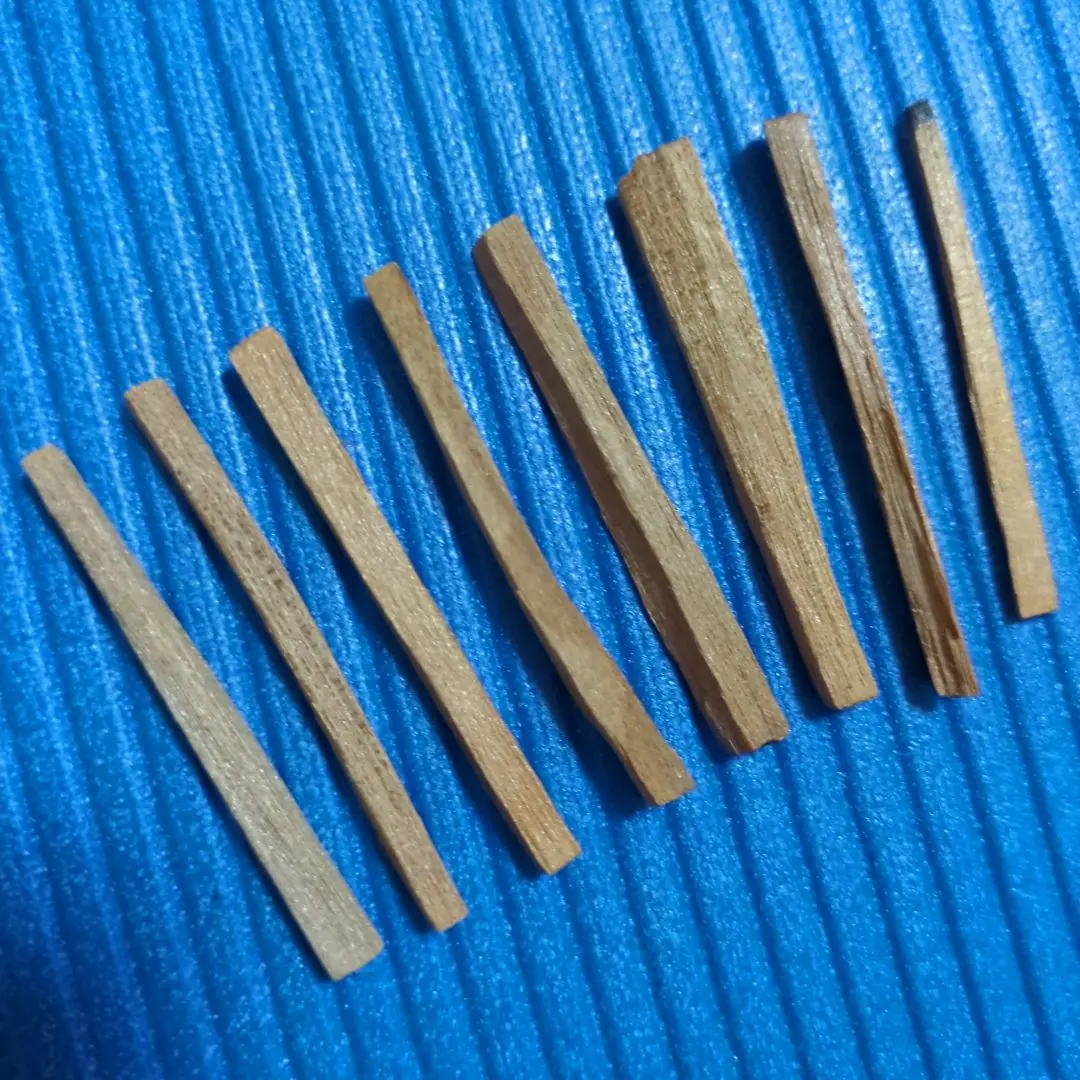 印度　サンダルウッド　香木　5.8g