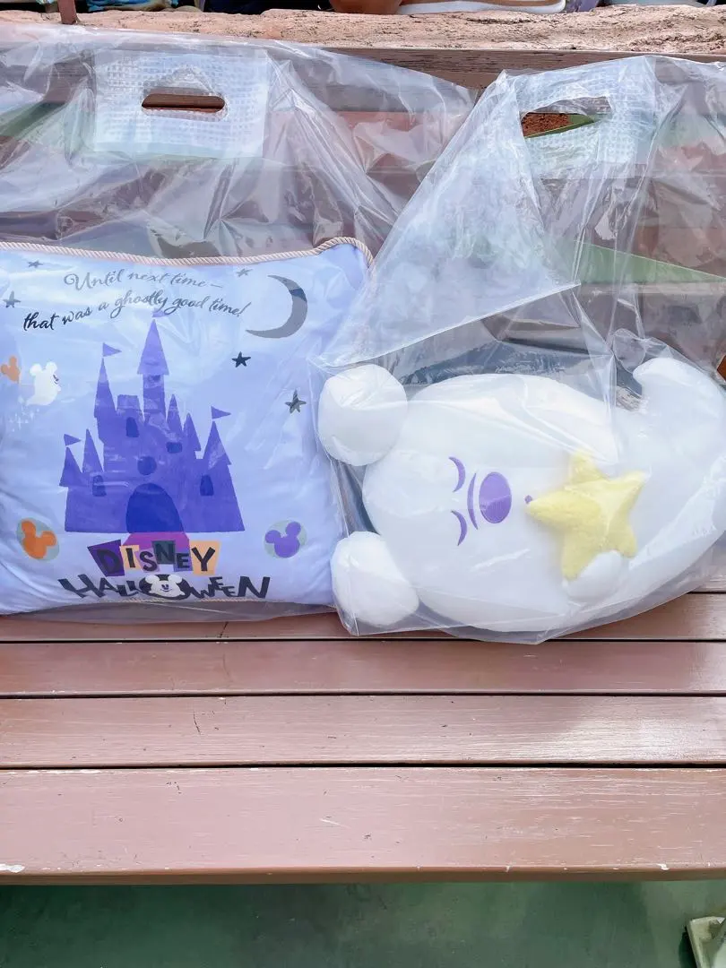 ディズニー ハロウィン クッション　ジュングルカーニバル　アブーズバザール