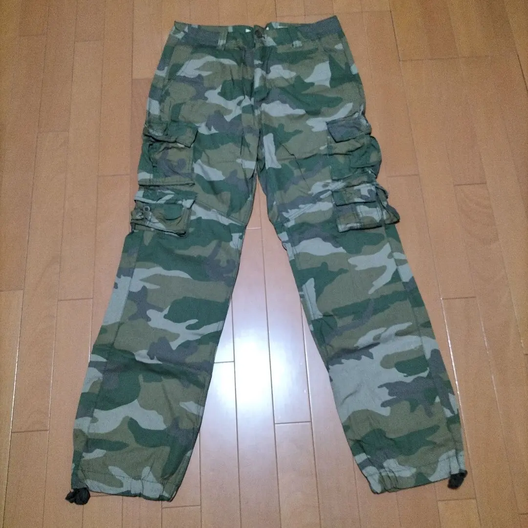 迷彩パンツ　サバゲー　カーゴパンツ　美品