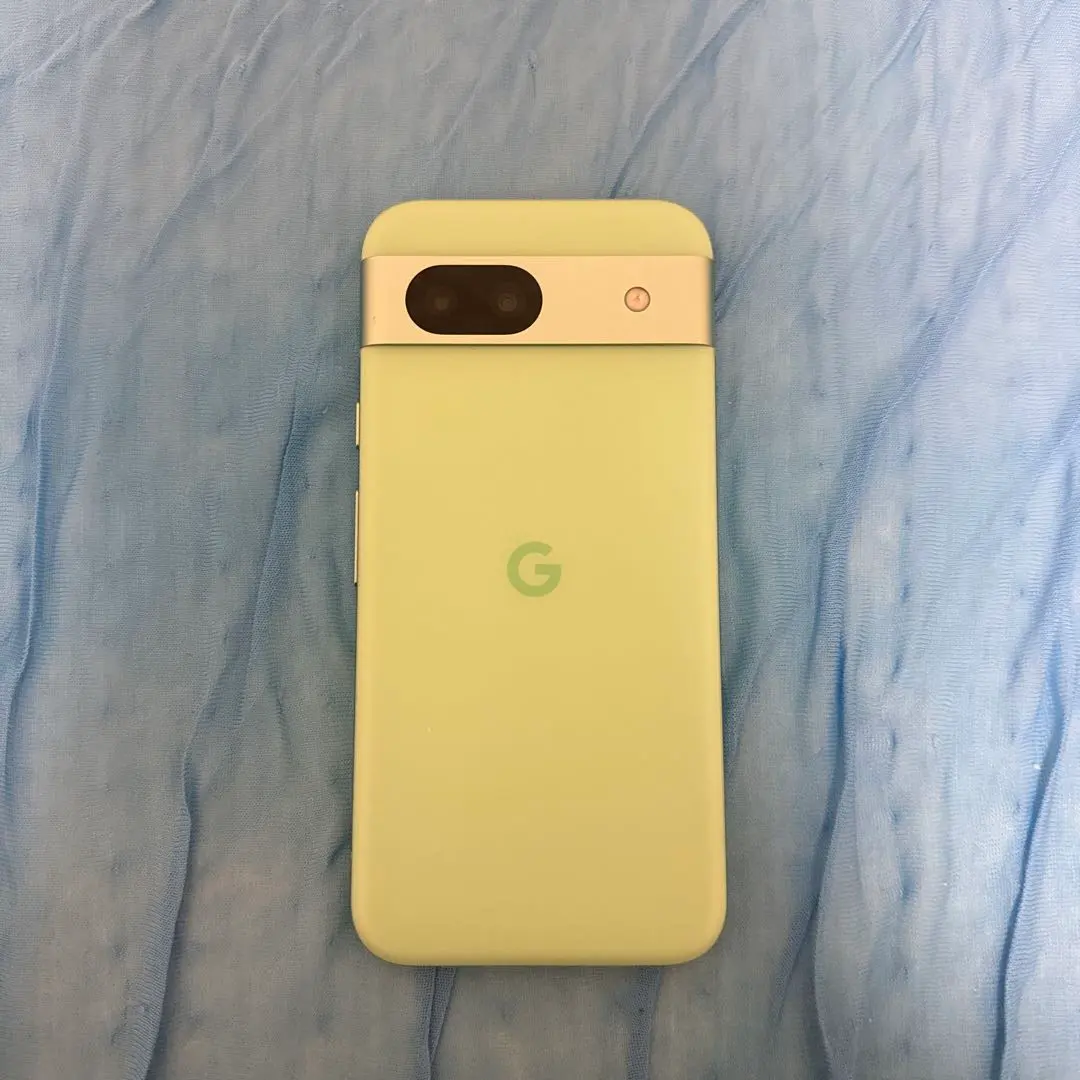 Google Pixel 8aアロエグリーン　本体 透明ケース付き
