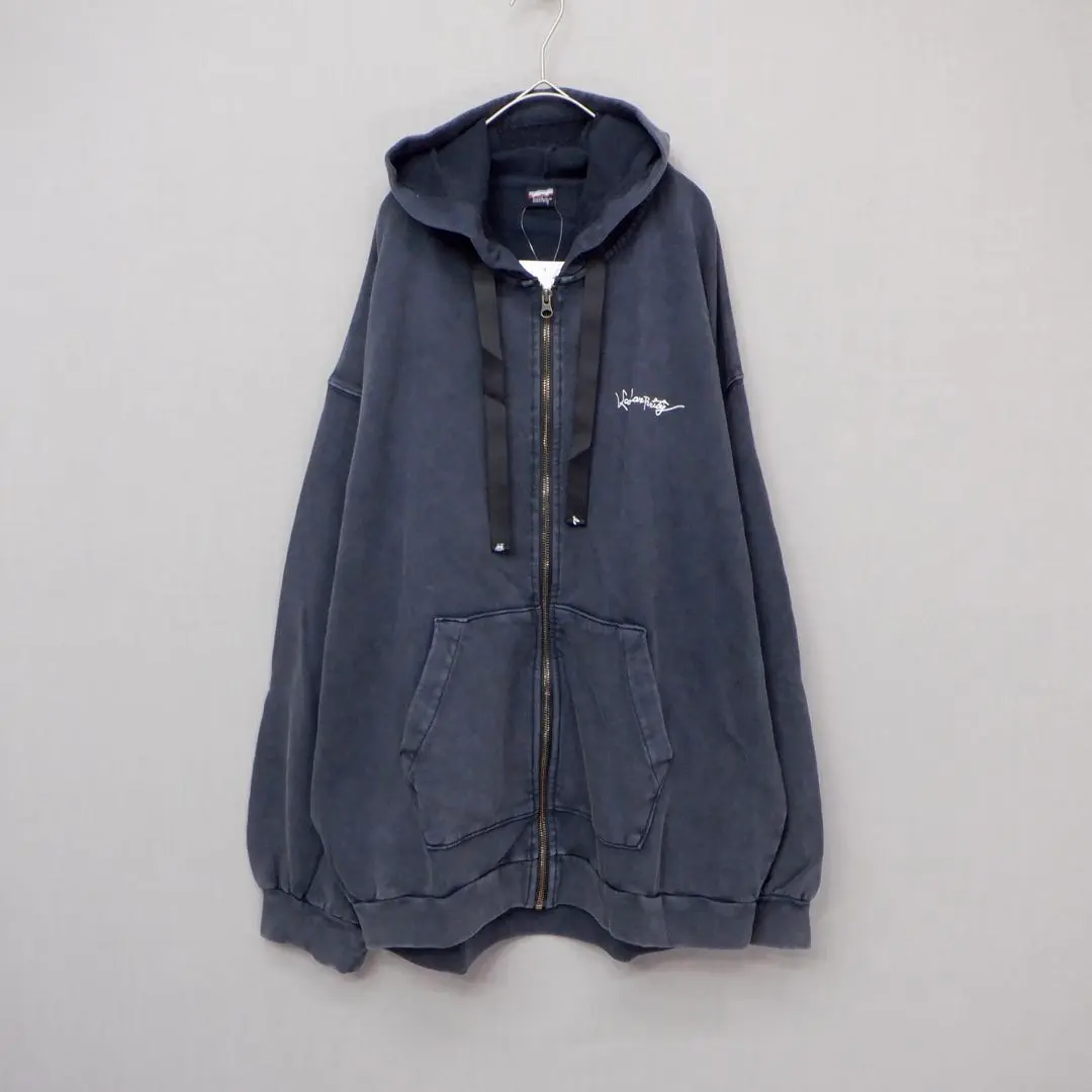 ＊スカラーパリティ　353119：落書き風裏毛スノーウォッシュパーカー