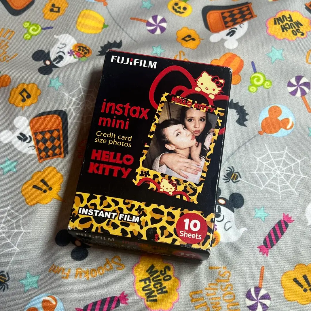 サンリオ　ハローキティ　チェキ　フィルム　インスタントカメラ