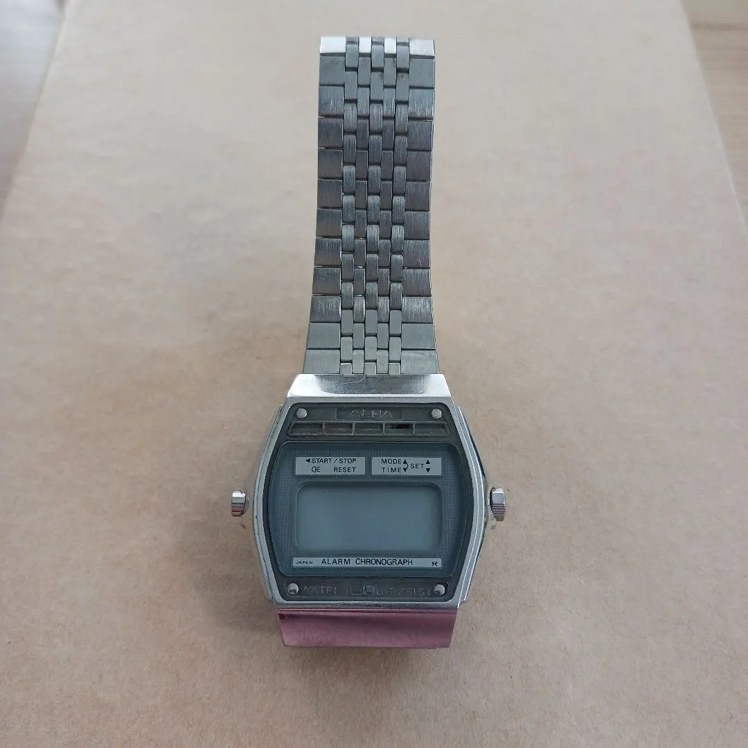 ジャンク　SEIKO　セイコー alba y670-5010　デジタル　腕時計