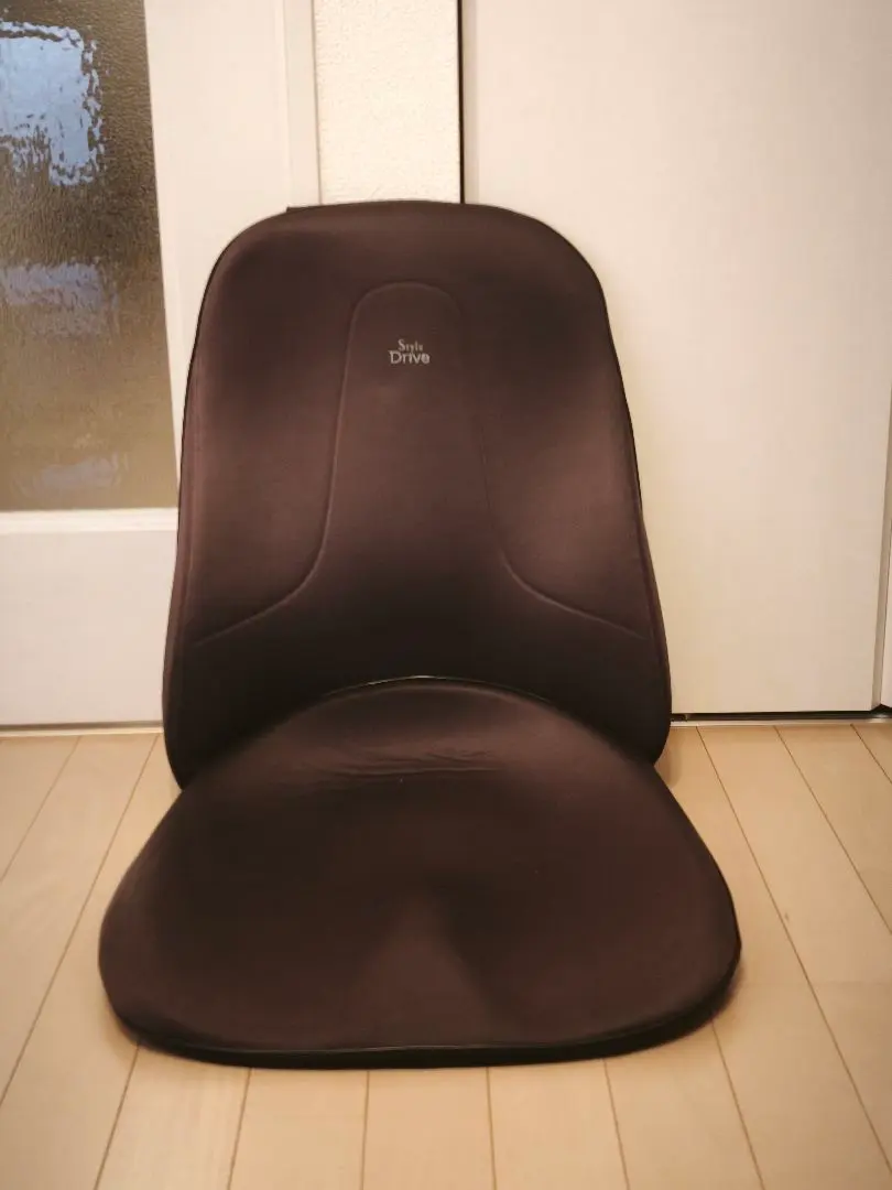 Style Drive MTG 車 シートクッション 骨盤サポートチェア