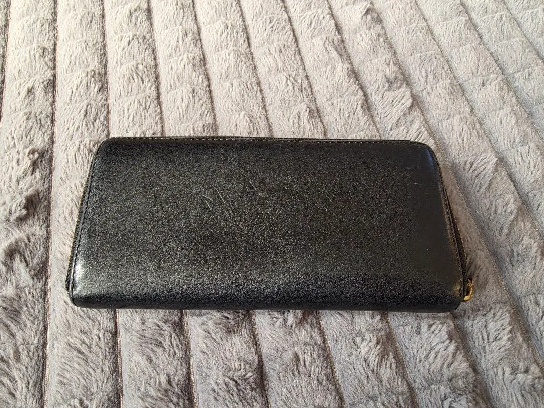 ブラック長財布