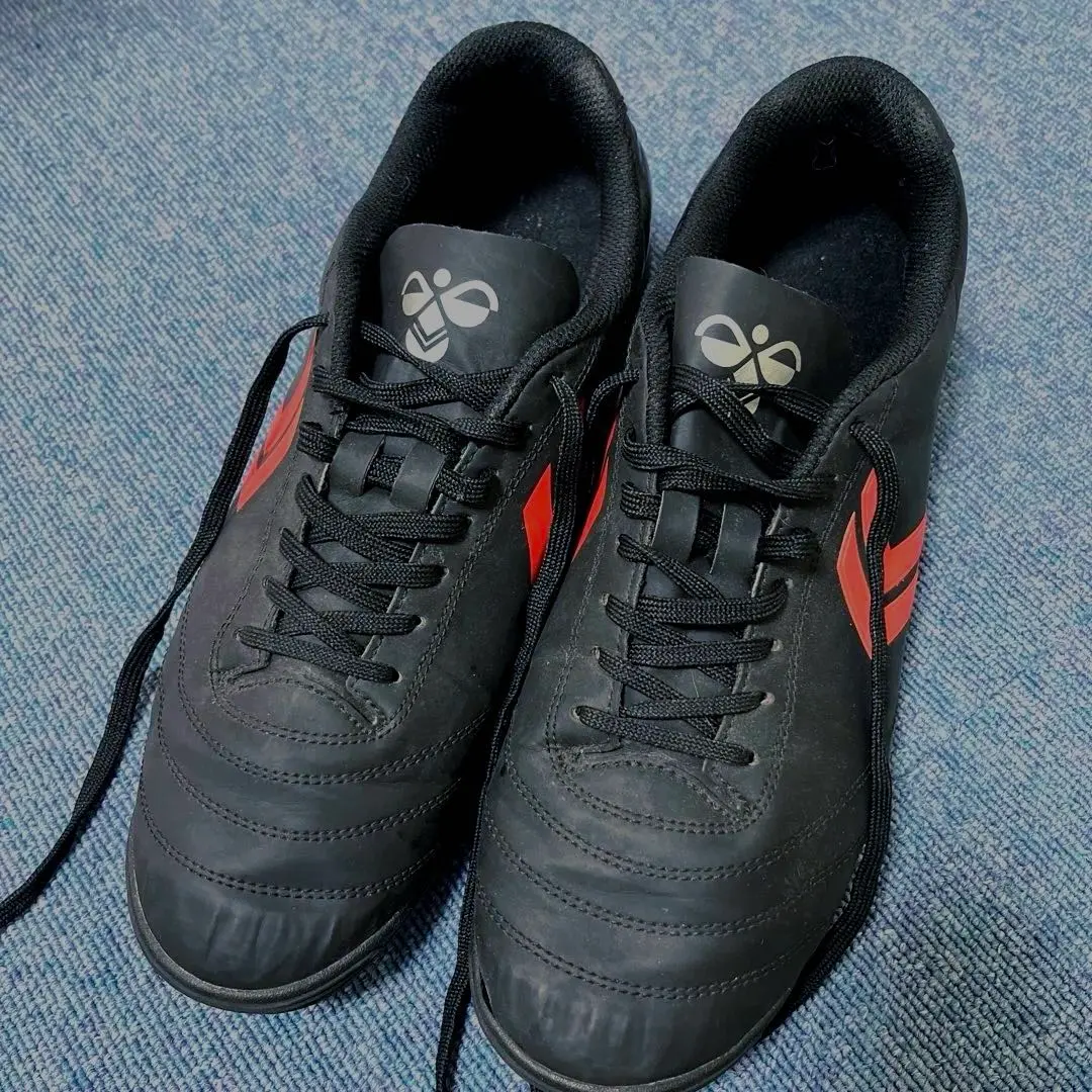 サッカー　トレーニングシューズ　26.5