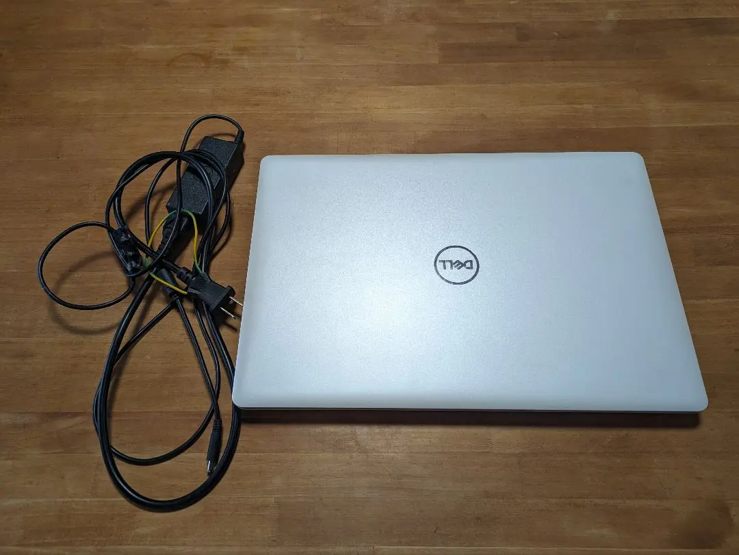 Dell Inspiron ノートパソコン ホワイト　ジャンク品