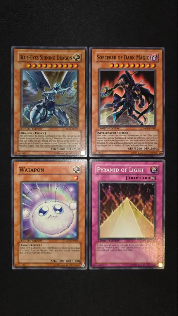 遊戯王 青眼の光龍 黒の魔法神官 ワタポン 光のピラミッド MOV 英語 4枚