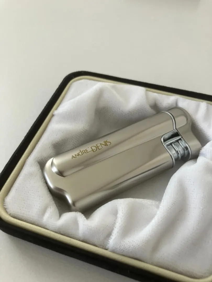 フランスのヴィンテージ・ブランド André Denis のガスライター