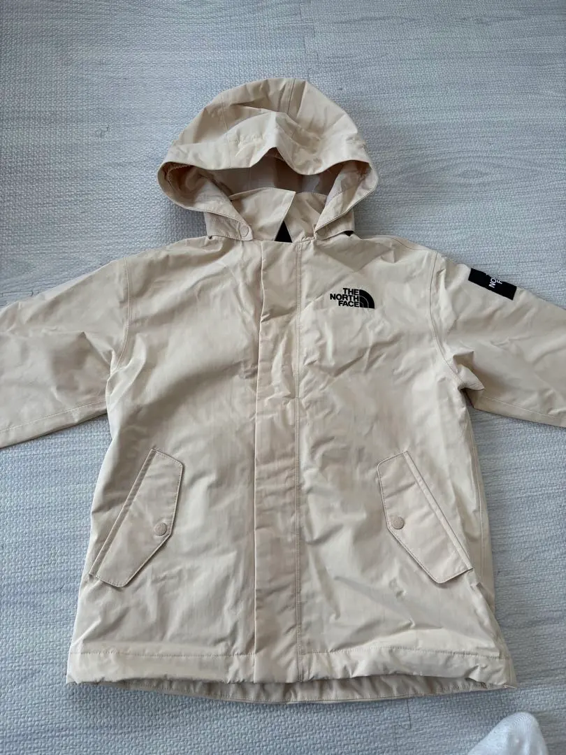 THE NORTH FACE 【新品】120 アウター　キッズ　 ベージュ