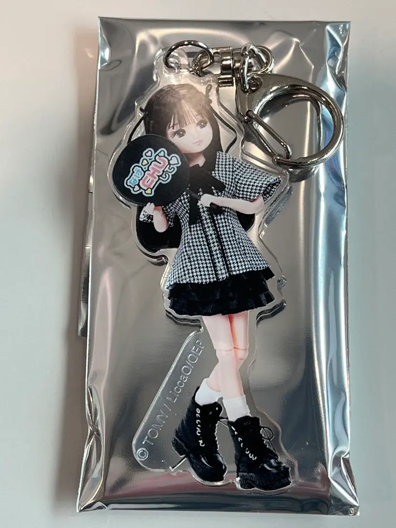 リカちゃん　オンオフ展　アクリルキーホルダー　ランダム　推し活