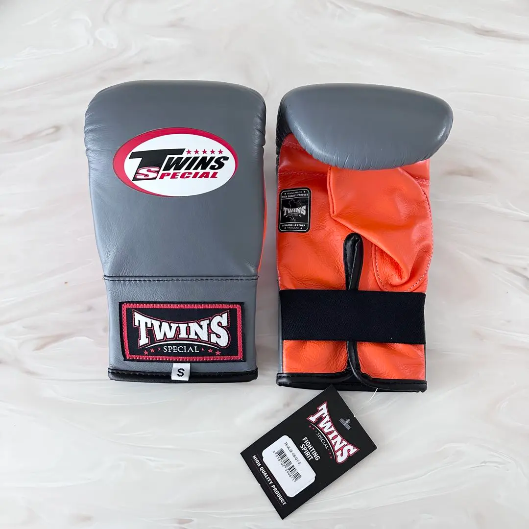 新品　Twins ツインズ　グローブ　パンチンググローブ　ツートン　レア