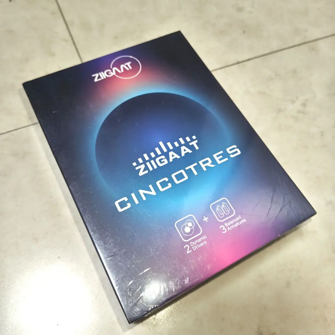【新品未開封】ZIIGAAT CINCOTRES　有線イヤホン　中華イヤホン