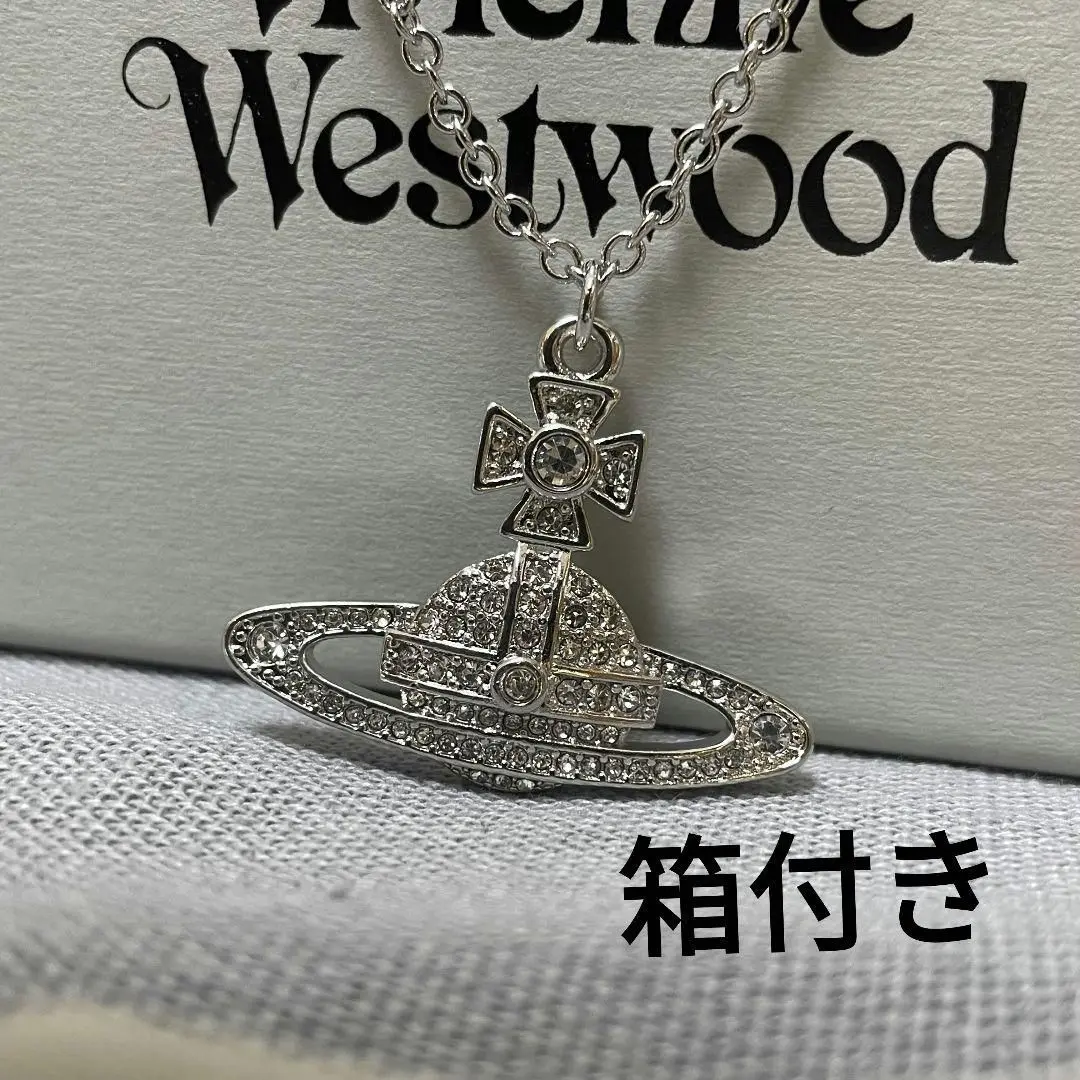 Vivienne Westwood シルバー ネックレス バスレリーフ