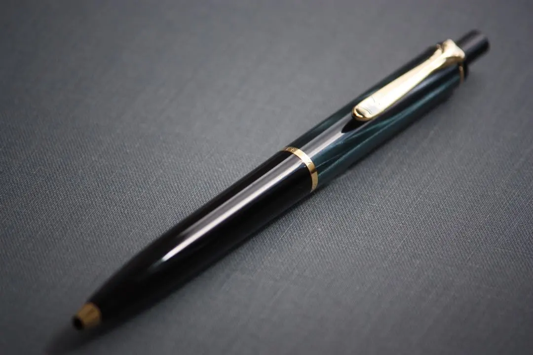 Pelikan ボールペン