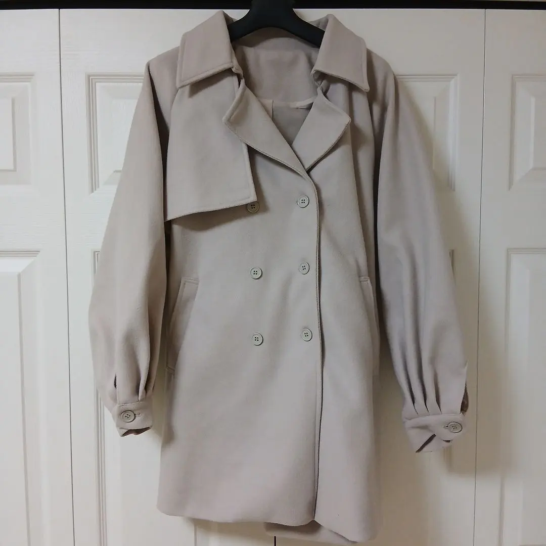 ピンクベージュコート