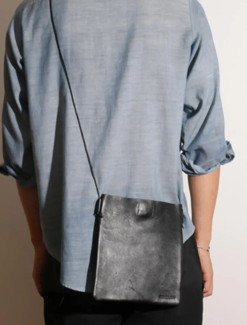 BICASH 黒 レザーサコッシュ ショルダーバッグ